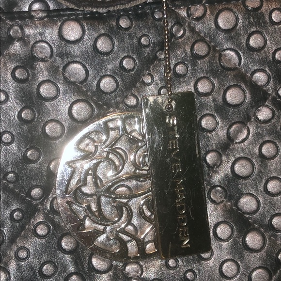 MacBook Laptop - Picture 6 of 7